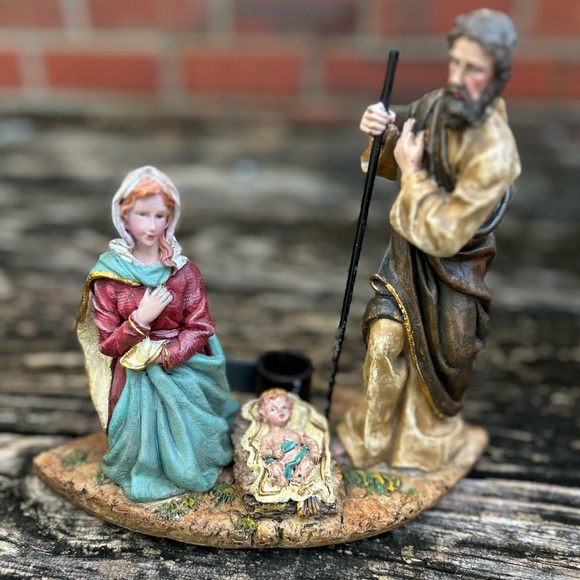 Nativity Advent Candle Holder 4 Piece Holy Family Nativity Scene 4 Candle/Votive - Picture 9 of 12